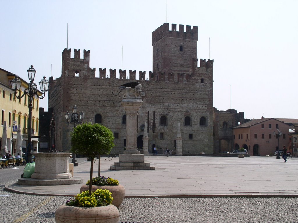 Marostica - Piazza Castello by Alessandro Battaglin