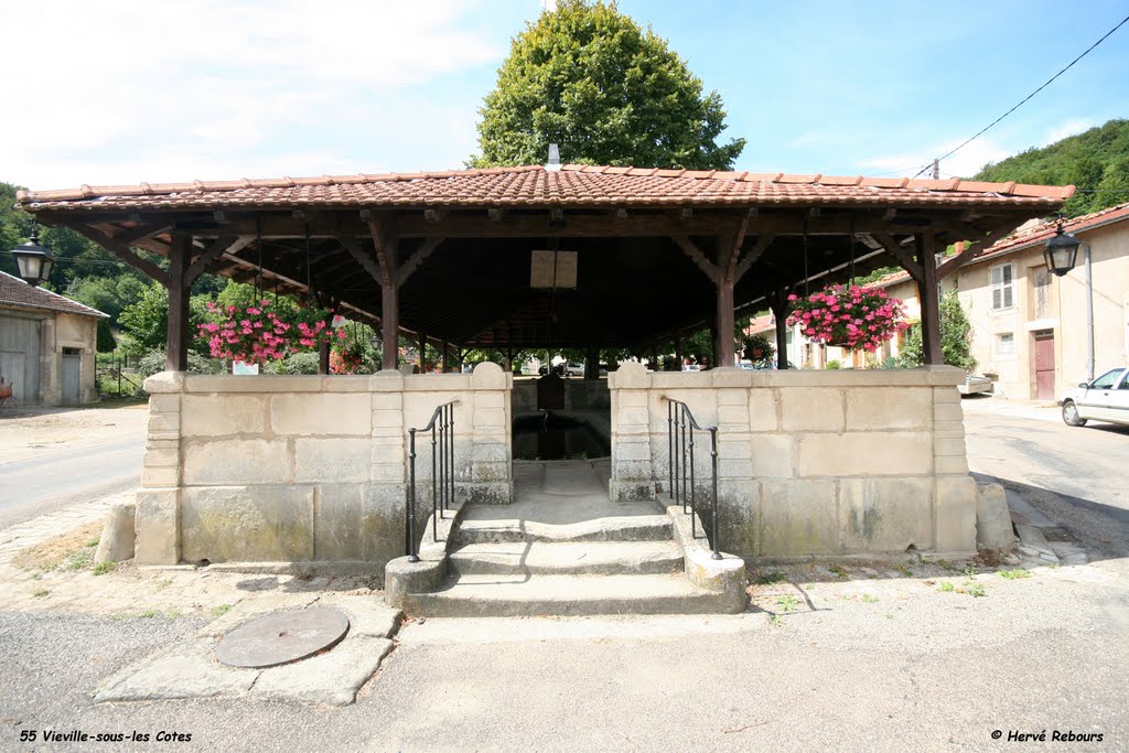 Lavoir de Viéville-sous-les-Côtes (55) by H. Rebours