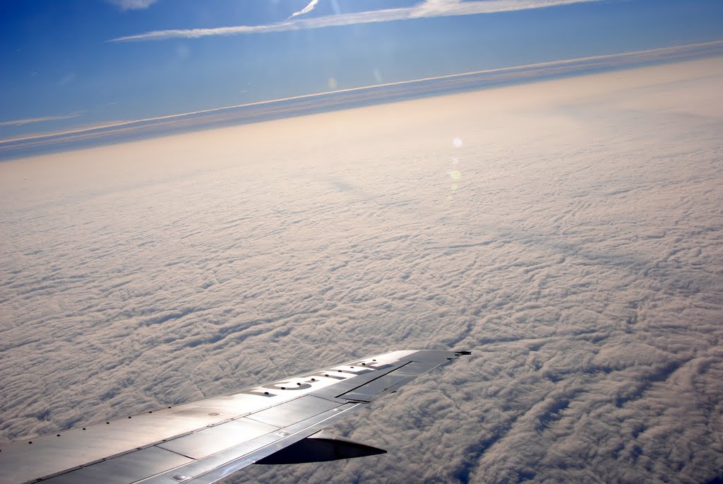 1 nov.2010, boven Schiphol voor de landing by a.smid