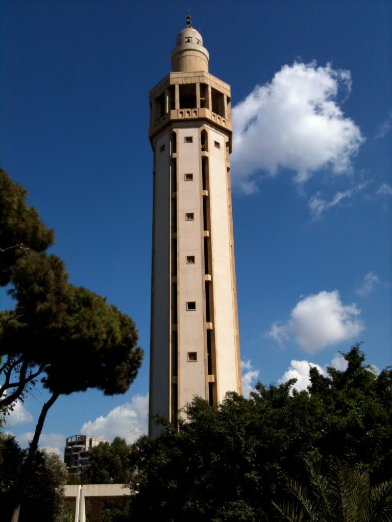 Shia mosque in Beirut by Fakhredin