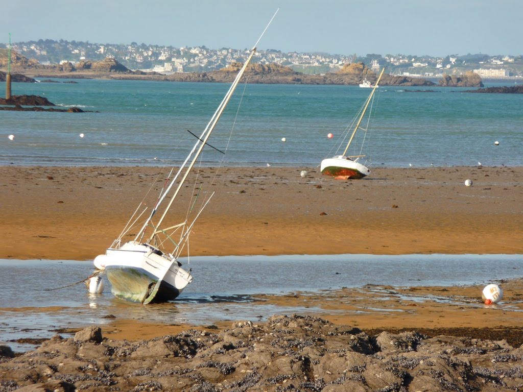 Saint Briac sur Mer by Hugo S