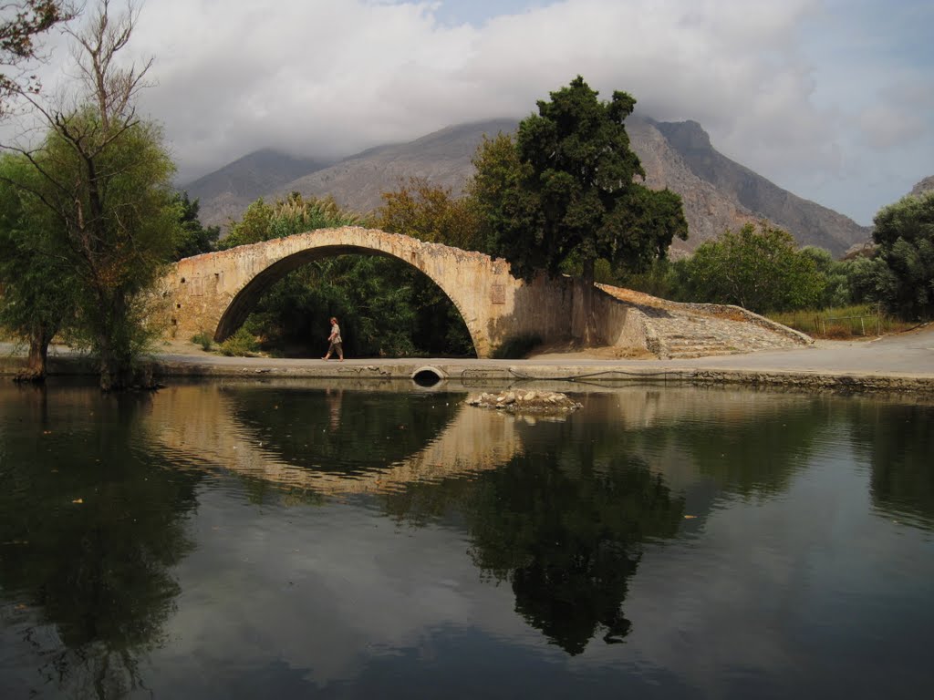 Venetian bridge near Preveli by BET7