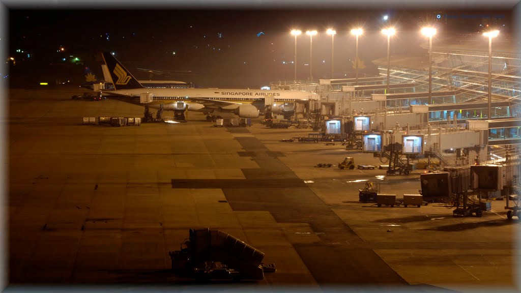 L'aéroport international Tân Sơn Nhất by Thắng Nguyễn Xuân