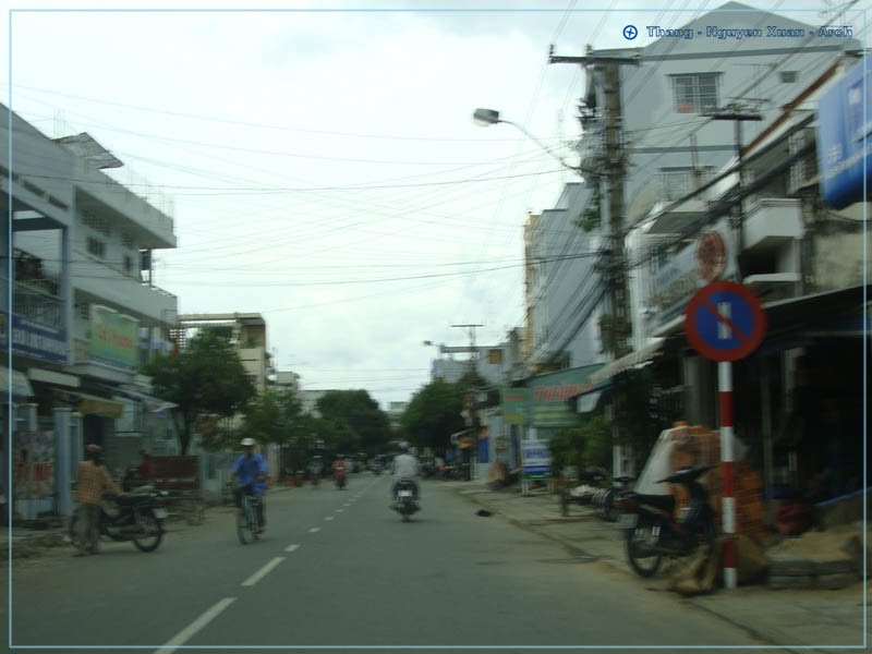 Đường - Nguyễn Thị Minh Khai - Street by Thắng Nguyễn Xuân