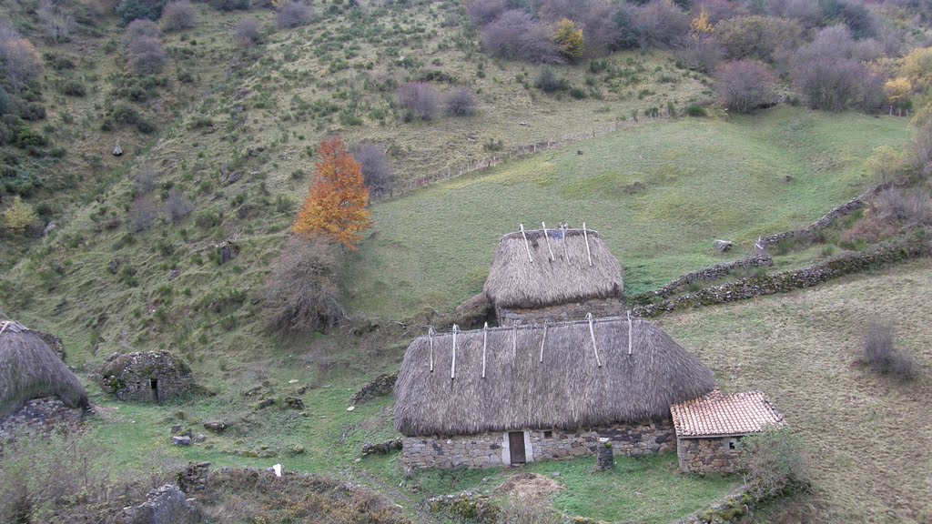 Braña de La Pornacal. SOMIEDO. by Fernando Fernandez J…