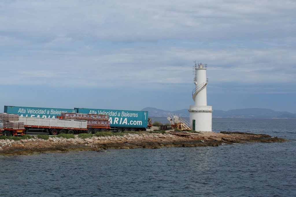 Lighthouse by HagenF