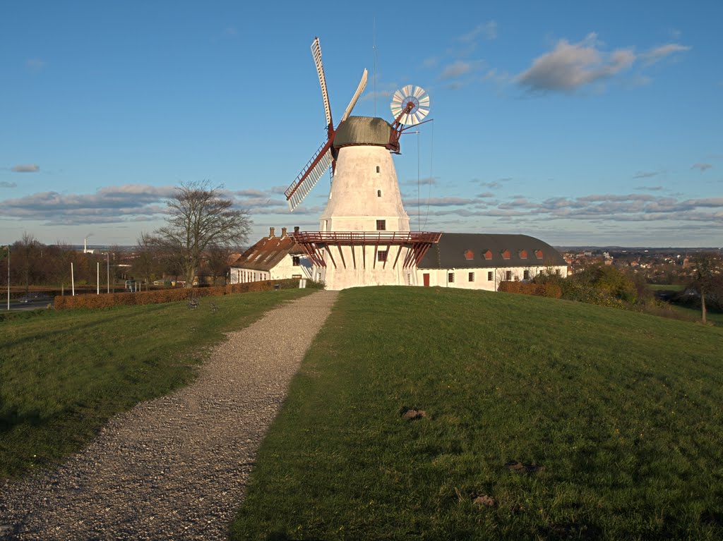 Dybbøl Mølle by Peter Holleufer