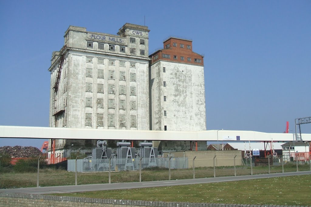 Flour Mill, Avonmouth by bcfczuluarmy