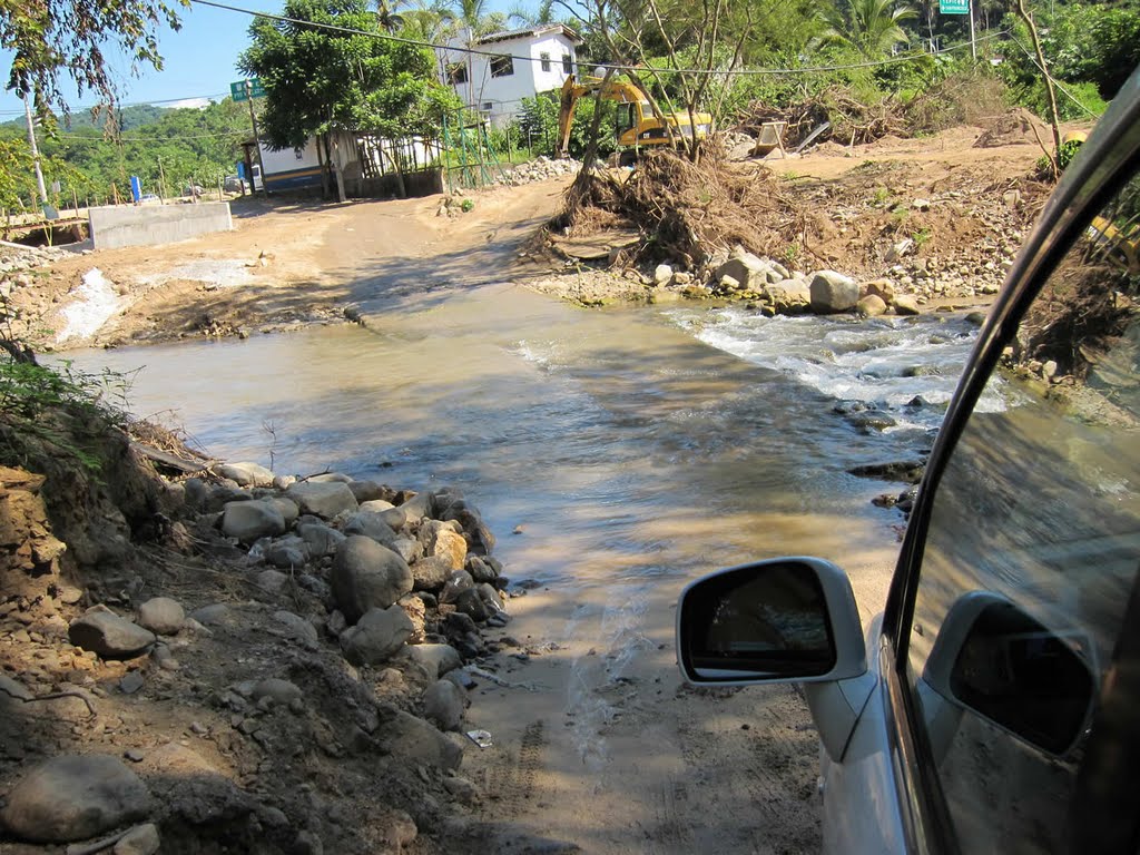 Temp Bridge (crossing) -San Pancho (San Francisco) -Oct 2010 after flood by reaganomics