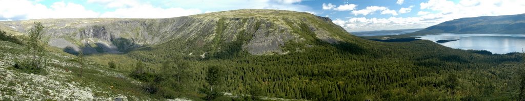 Lovozersky District, Murmansk Oblast, Russia by Teziny Y@V