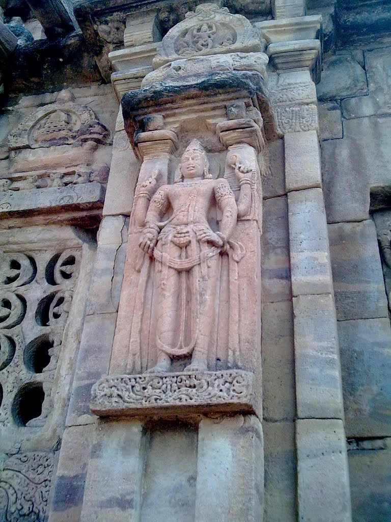 Pattadakal Vishnu by Mahantesh G