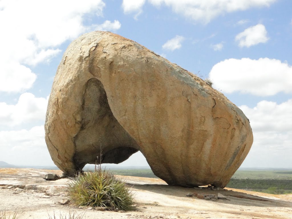 Pedra do Capacete. Lajedo Pai Mateus. Cabaceiras, PB by João Carlos Machado