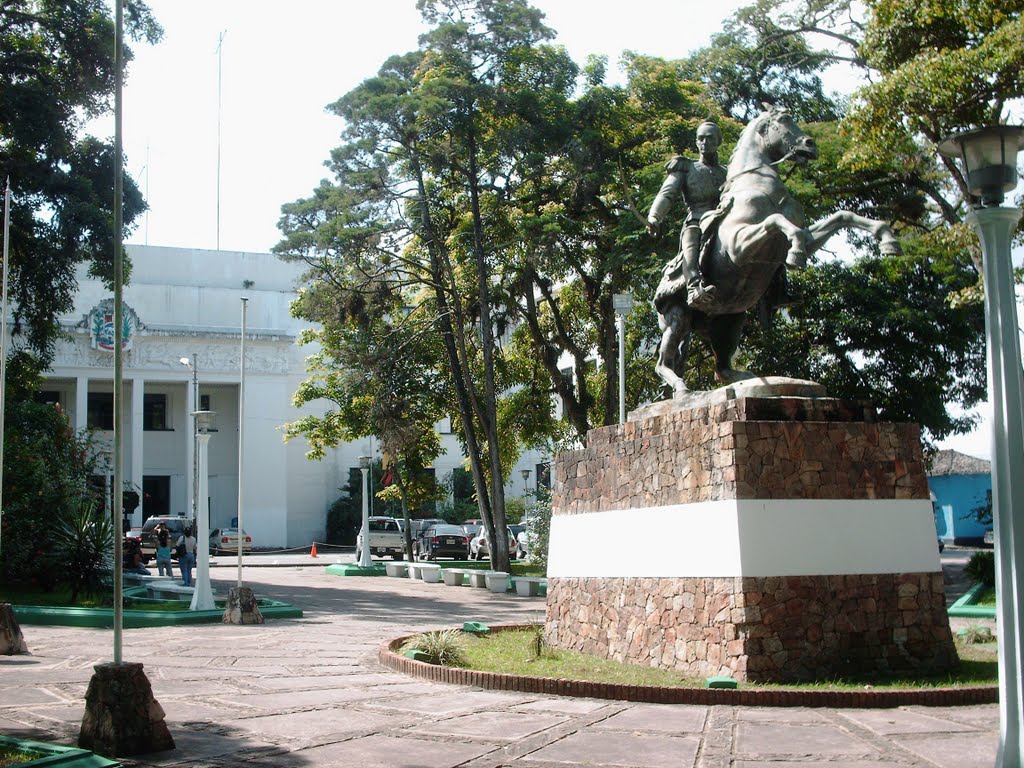 Plaza Urdaneta by Antonio Tielve