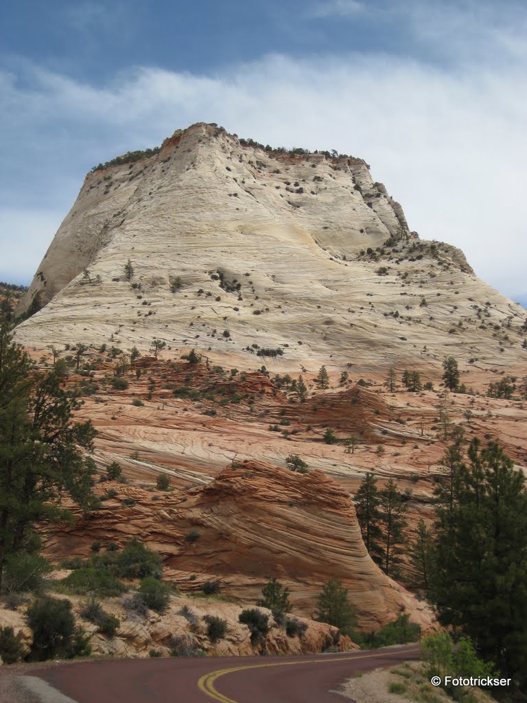 Mountain in Zion National Park by Fototrickser