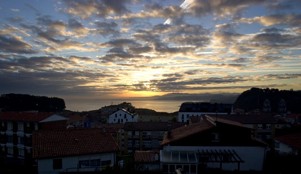 Amanecer en Candás by asturiasenfotos