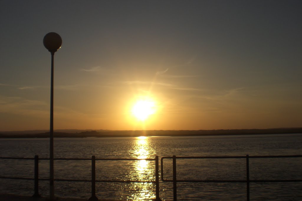 Atardecer en Ayamonte. by Juan Biedma Pavón