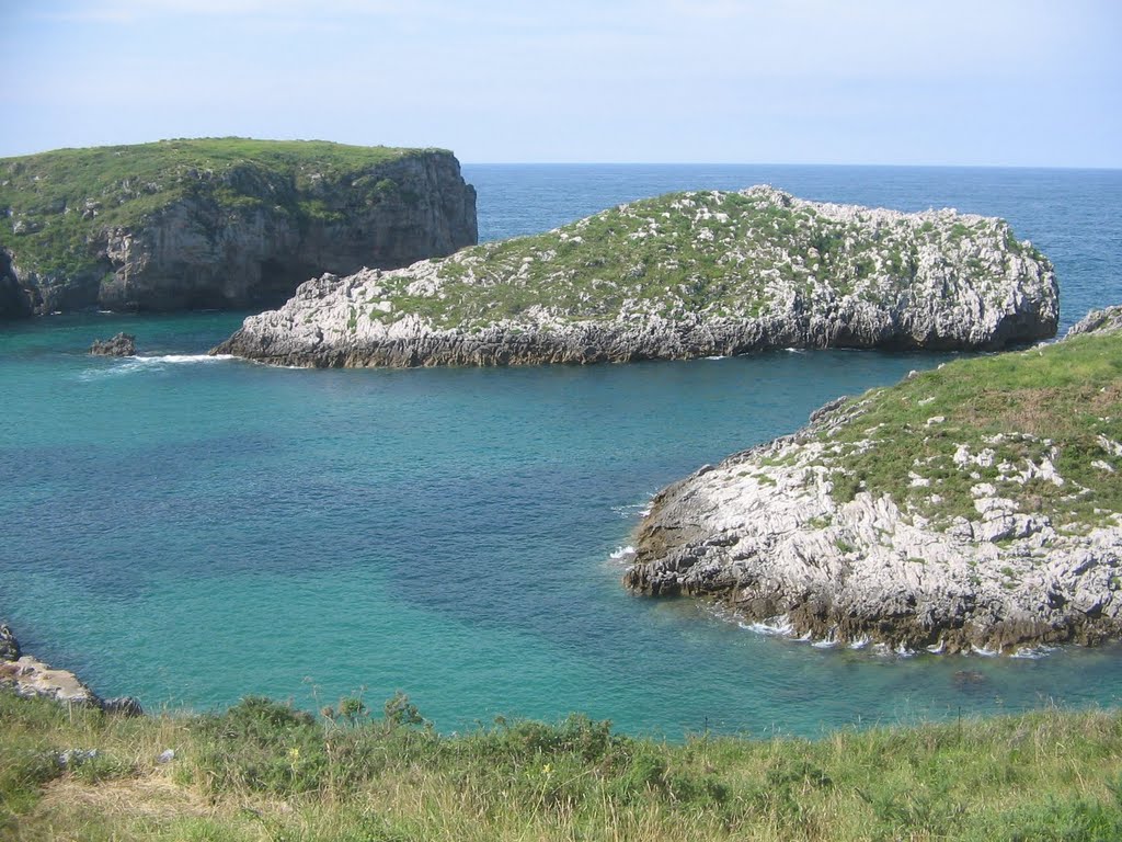 Camino Playa, Llanes, Asturias, Spain by Benoit Bourdin