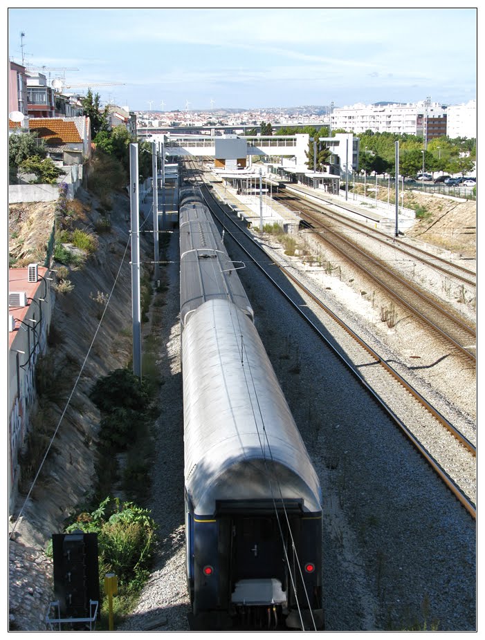 Estação de Moscavide by Barragon