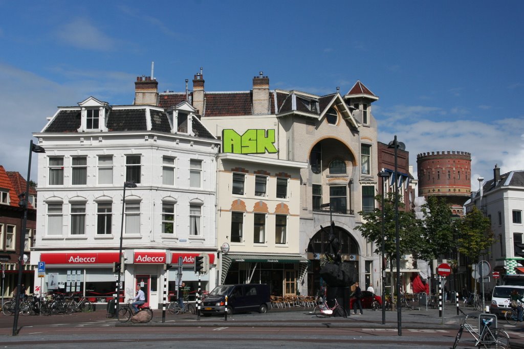 Kop Voorstraat en watertoren vanaf Neude Utrecht by Carl030nl