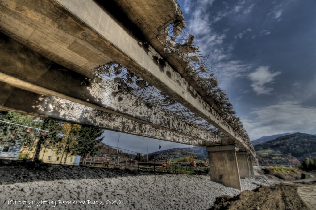 Demolition of the viaduct in Bruck Mur by Bernhard Baeck