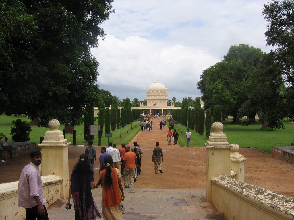 Mysore Tipu Sultan's Palace by roger@aowekino.nl