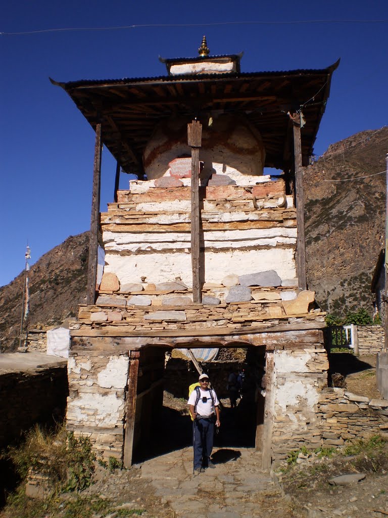 Stupa gate at Ghyaru, Manang, Nepal by ajayatuladhar