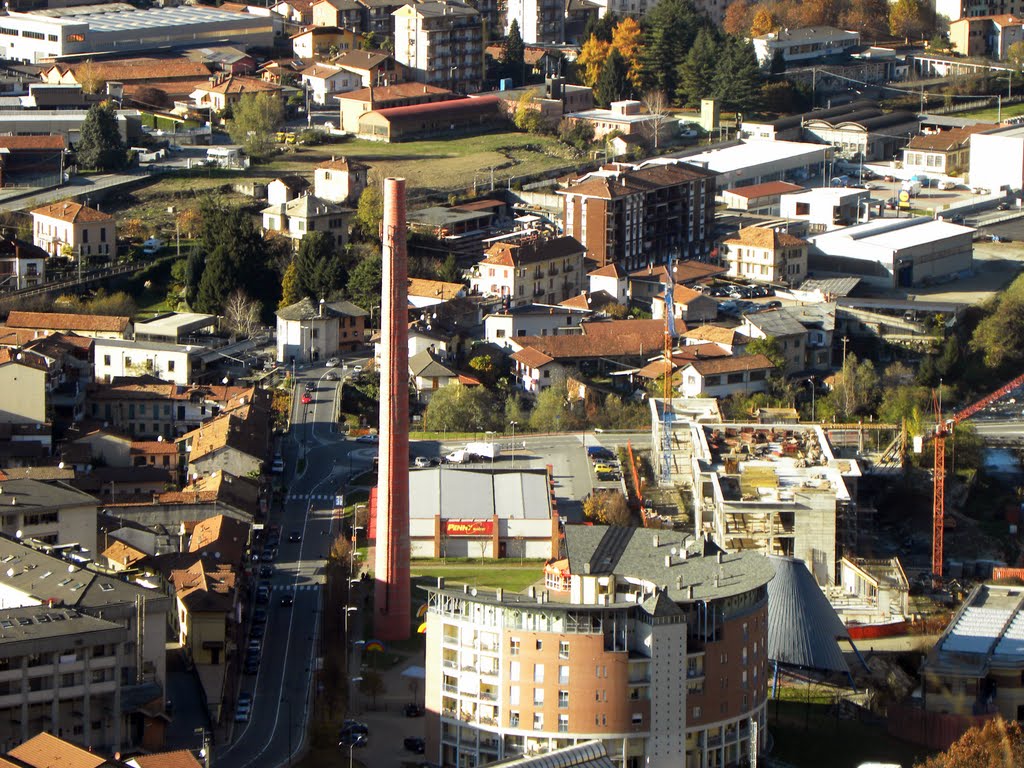 Una torre verso il cielo (12.11.2010) by Marco Carnelli