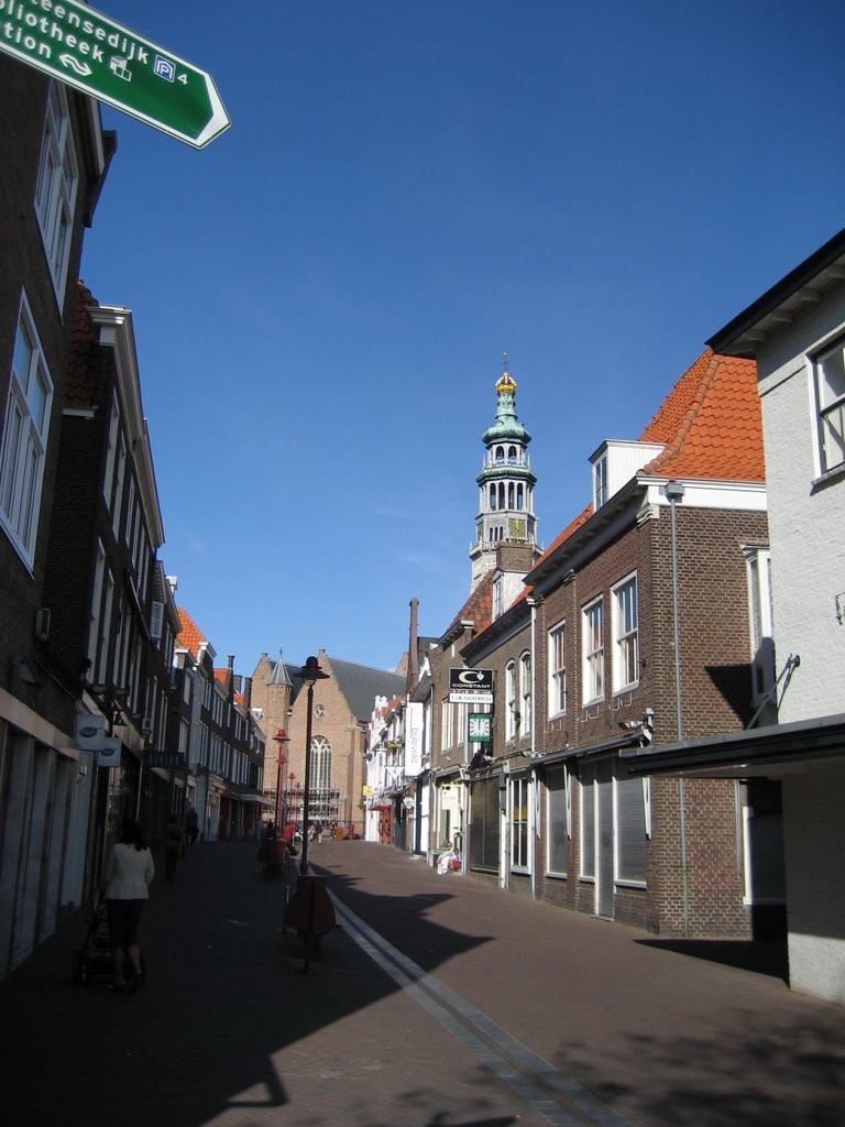 Middelburg - winkelstraat by S. Hottentot