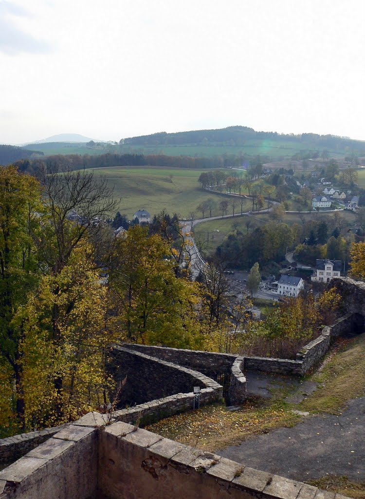 Wolkenstein - Blick von der Burg Wolkenstein in südwestliche Richtung by Thomas Eichler