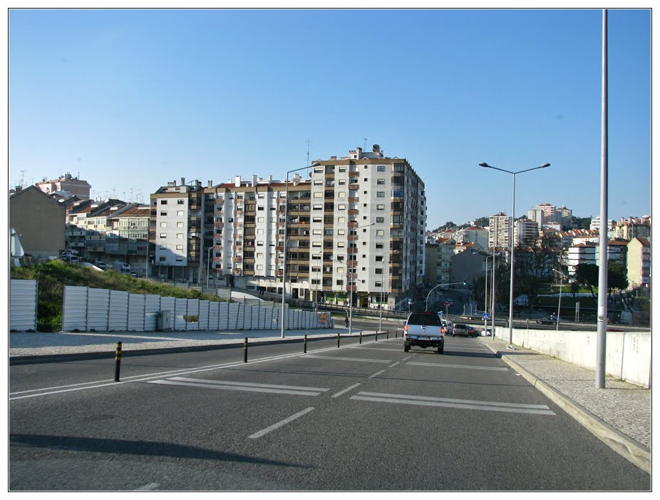 Avenida Dr. Miguel Ferreira da Cruz - Cacém by Barragon