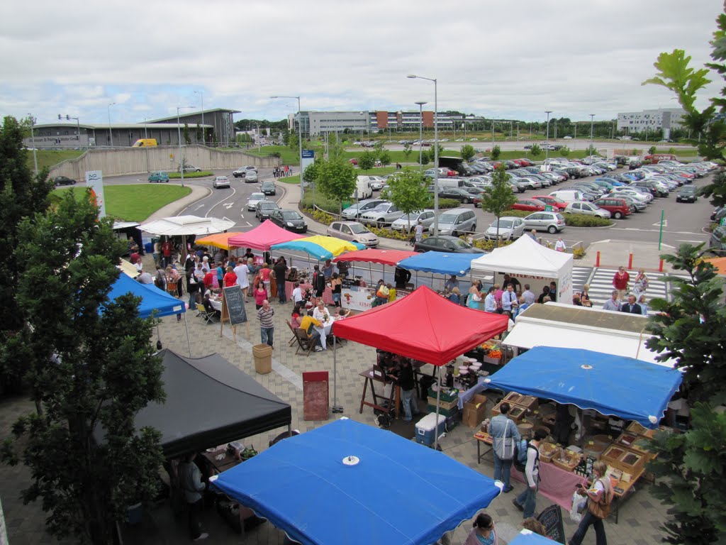 Mahon Point Farmers Market by jhwells