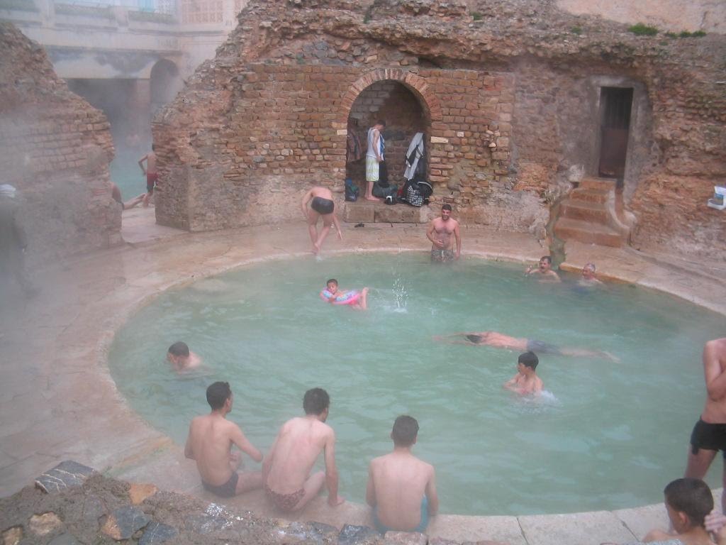 KHENCHELA HAMMAM SALHIN piscine rende by MOSBAH Abdallah