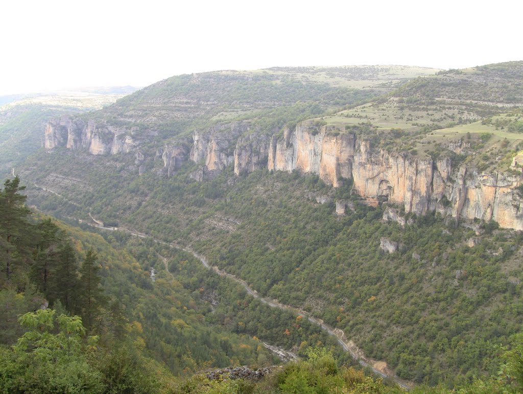 Vallée de la Jonte Dargilan by Sylvain Le Breton