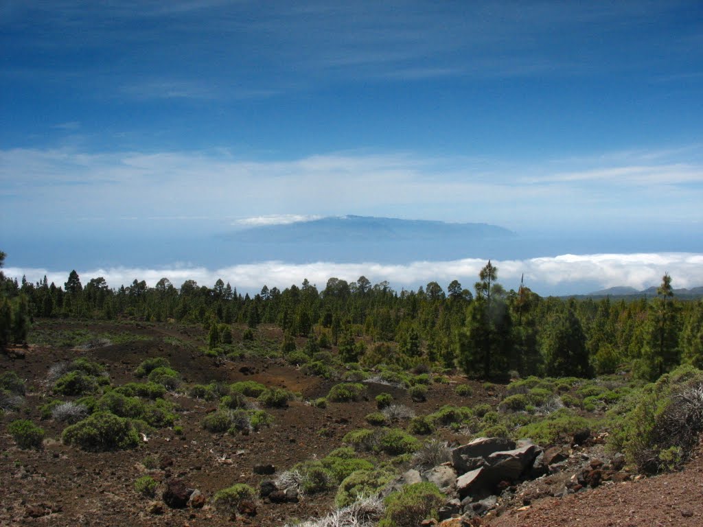 La Gomera from Tenerife by Grzegorz Grdal