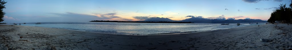 Gili Trawangan beach at morning by Iiro Sairanen