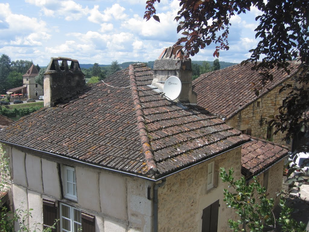 Puy L'Eveque by Kevin J. Norman