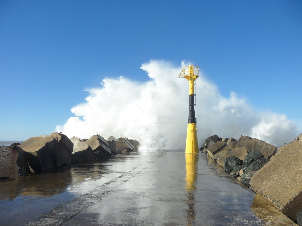 Phare des Cavaliers Anglet Euskady by david ollagnon