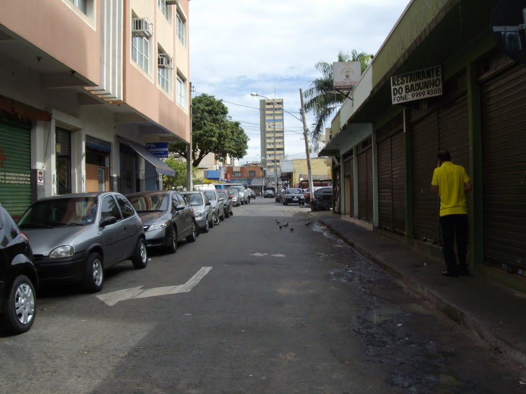 Rua Quatro-A Setor Central by carlos antonio coelh…