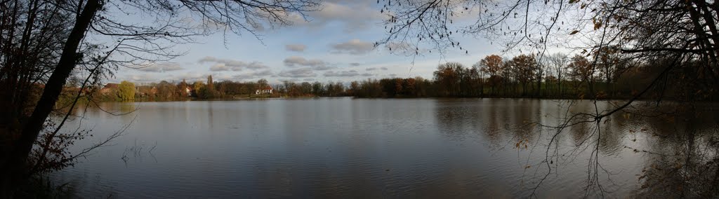 Mühlenteich im Herbst by wluut