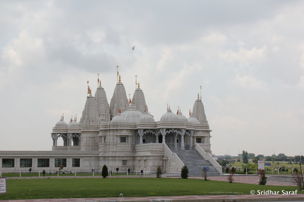 BAPS Shri Swaminarayan Mandir, Toronto, Ontario (Canada) - July 2010 by Sridhar Saraf