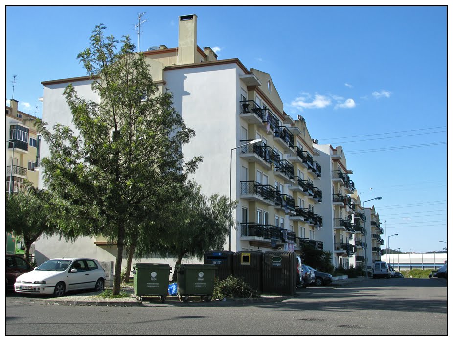 Avenida de Portugal by Barragon