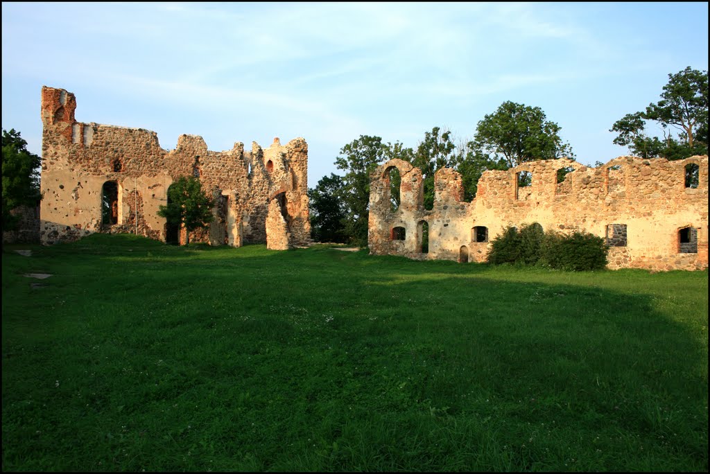 Dobele castle by Laima Gūtmane(simka)