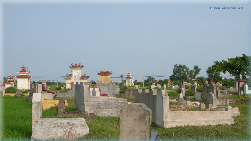 Ngĩa địa - Trâm Nhị - Cemetery by Thắng Nguyễn Xuân