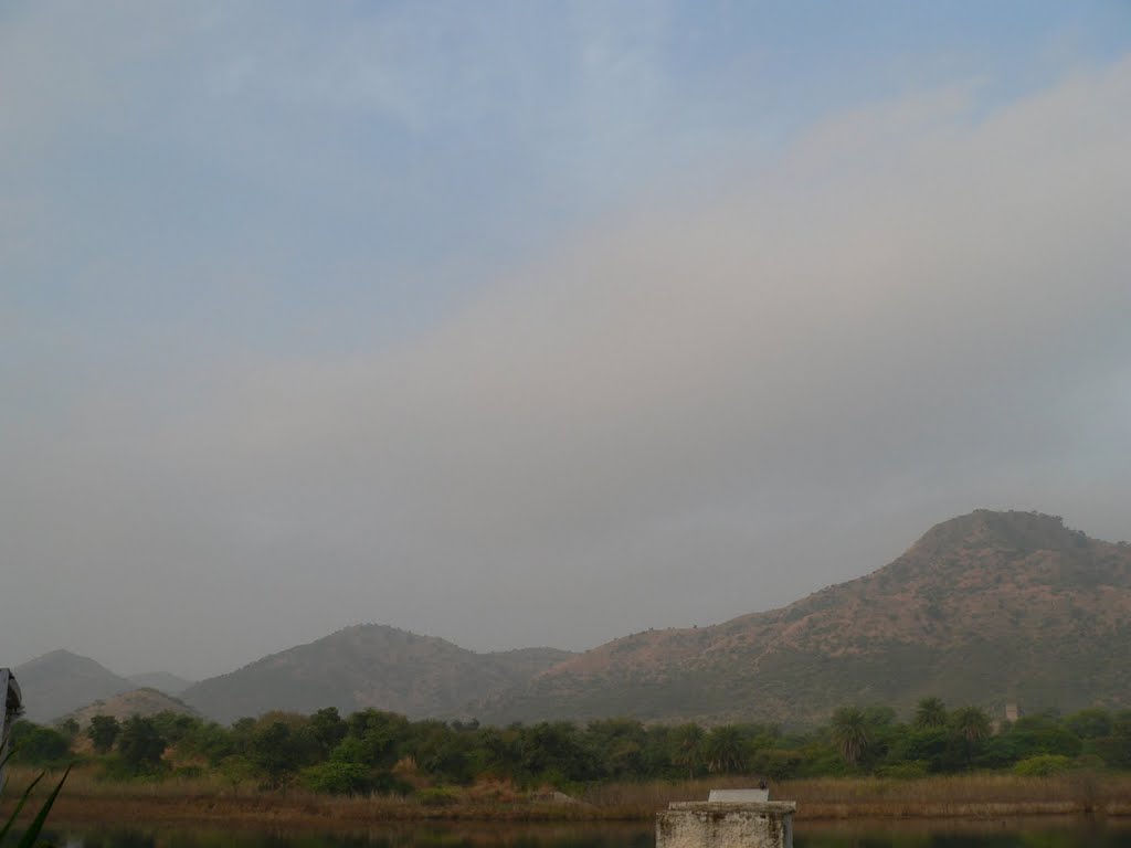 Hill view from shikarbadi by geyserinindia