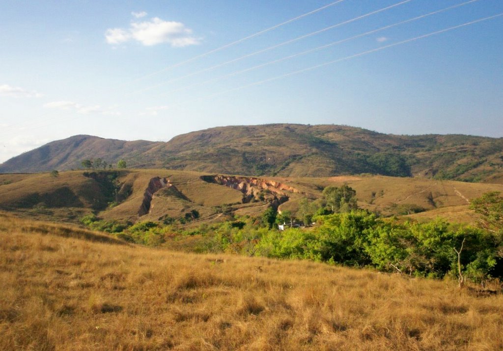 .. Serra da Bandeira - 1256m (Ritápolis/MG) .. by André Saliya - Ritáp…