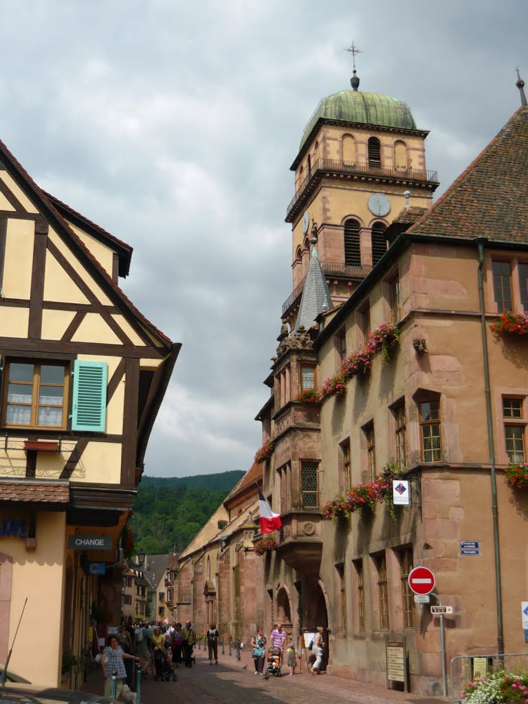 Eglise Ste Croix & Rue du Général de Gaulle - Kaysersberg (Haut-Rhin) by jasonvy7