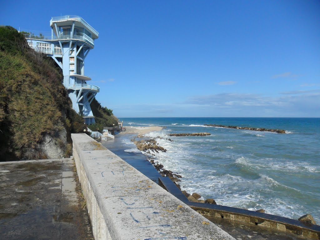 Ancona, (Passetto) by eguirald