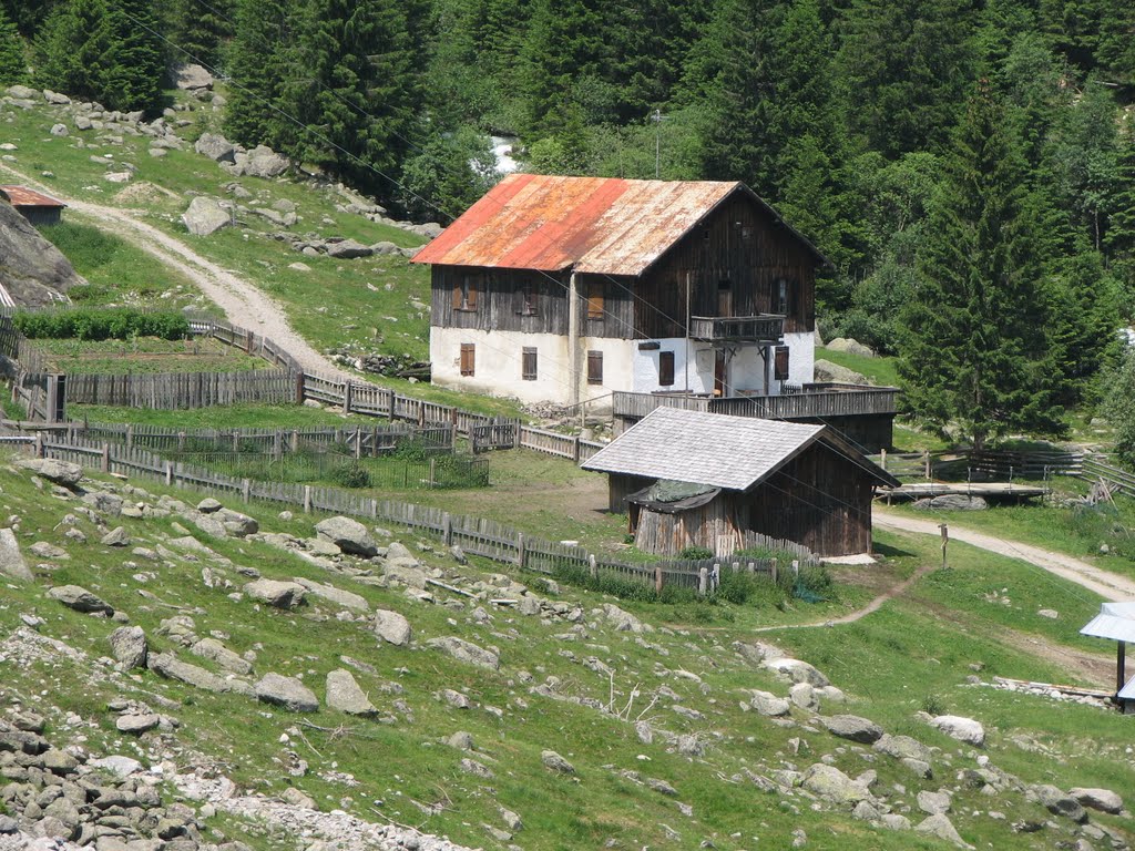 Nasereithütte by schnobi