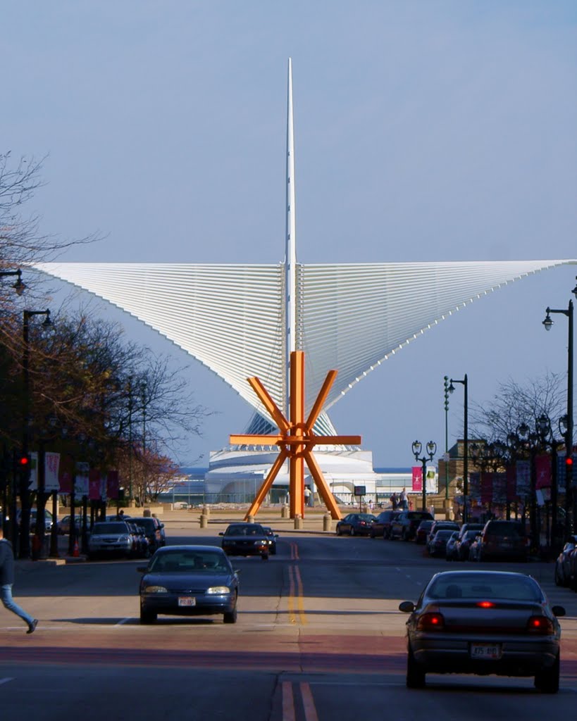 Milwaukee Art Museum by lefteyedview