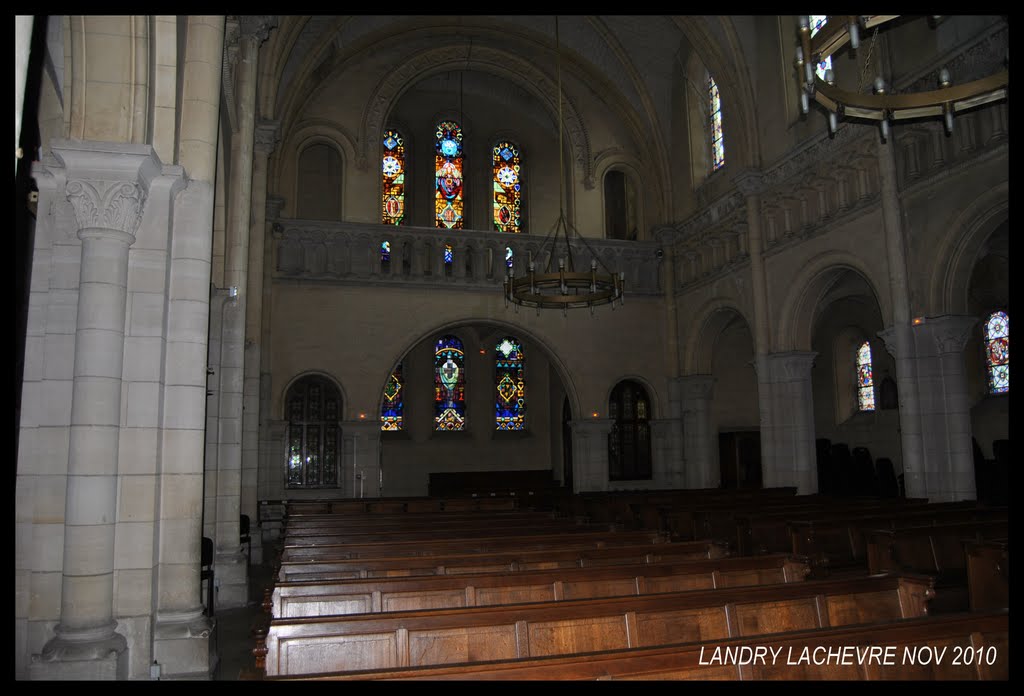 Eglise du Sacrée Coeur by Landry Lachèvre